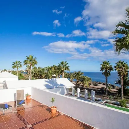 Sleeps 8 With Air Con